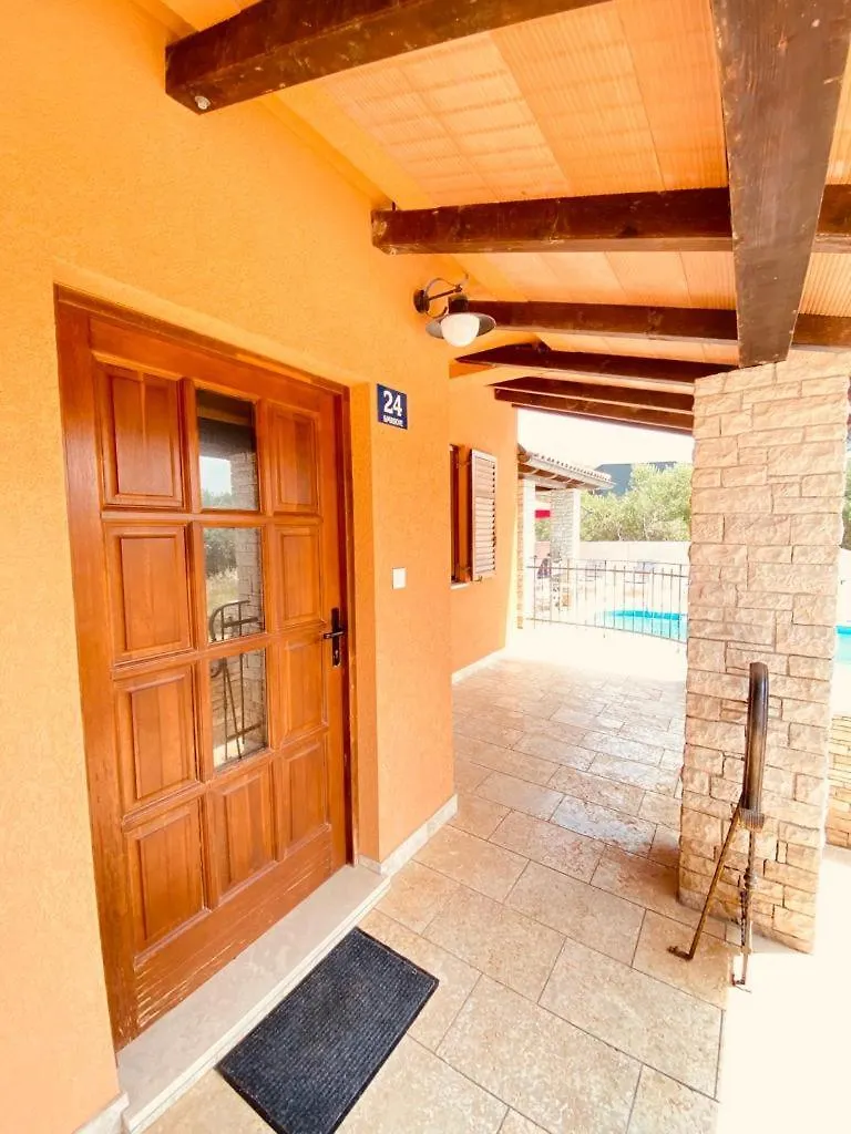 Villa Family Medulin 0*,  Kroatien